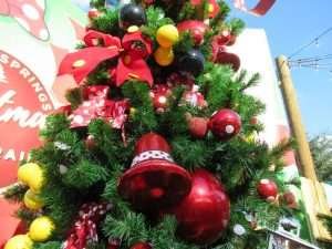 Fun, FrugalWays to Spend Christmas In Orlando