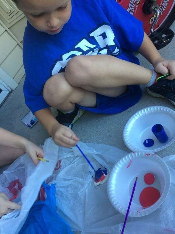 Seashell Painting is a fun, after beach activity.