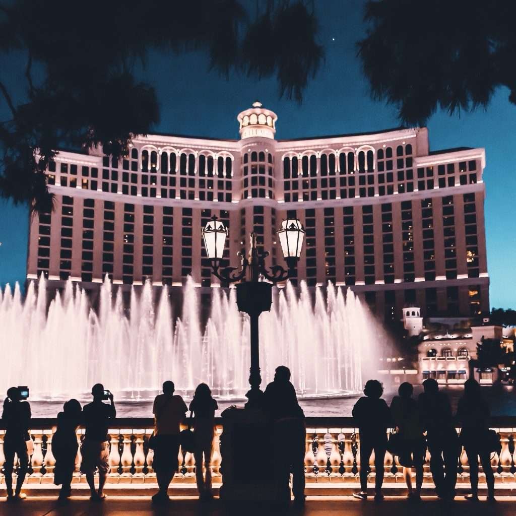 If you visit Las Vegas you definitely need to stop and watch the iconic Bellagio Fountains. Â